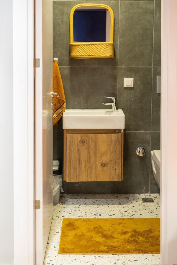 Cosy Flat With A Garden In Central Kadikoy Istanboel Buitenkant foto