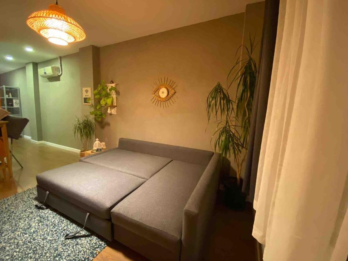 Cosy Flat With A Garden In Central Kadikoy Istanboel Buitenkant foto