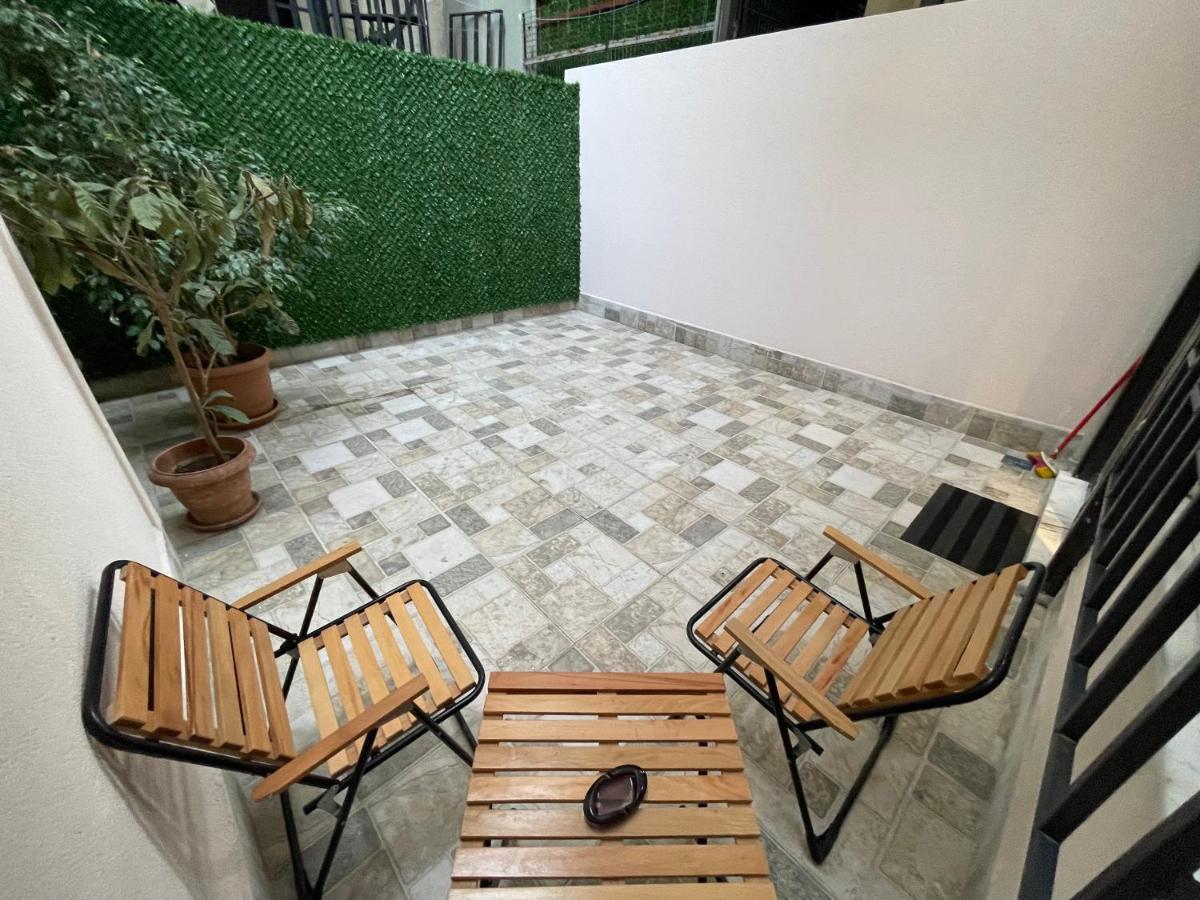 Cosy Flat With A Garden In Central Kadikoy Istanboel Buitenkant foto